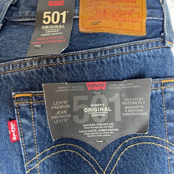 Levi’s 501 high waist button fly crop distressed - Picture 8 of 12